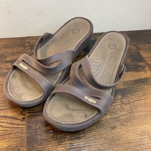 CROCS Womens 11 Patricia Wedge Sandals Brown Strappy‎ Slip On Comfort Shoe Logo